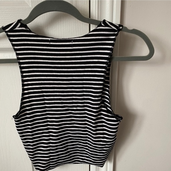 Zara black and white tee - Picture 2 of 2